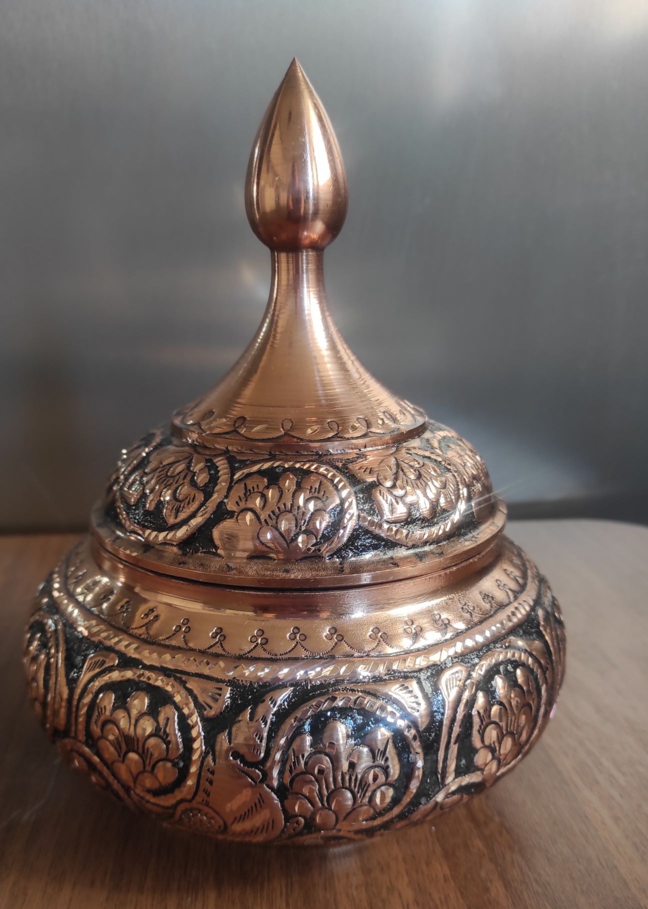 شکلات خوری سیاه قلم کارشده